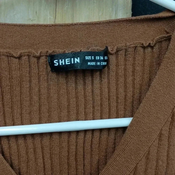 Shein size small Brown long sleeve crop top with clear buttons - Picture 3 of 5